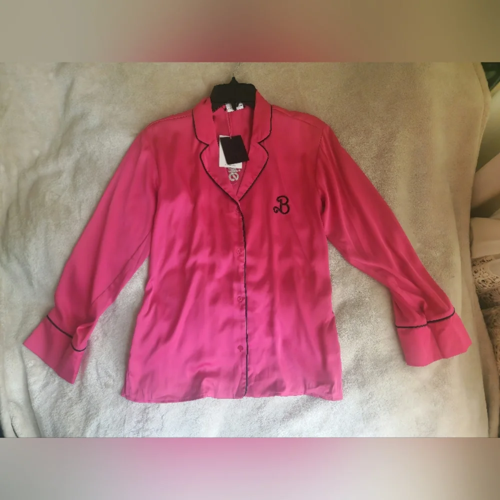 ZARA X BARBIE™ THE MOVIE WARNERBROS SATIN EFFECT SHIRT Only